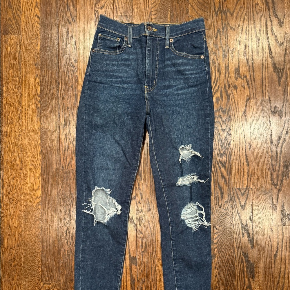 Levi Size 26 Fitted Skinny Jean with Rips - Dark Wash - In Great Condition